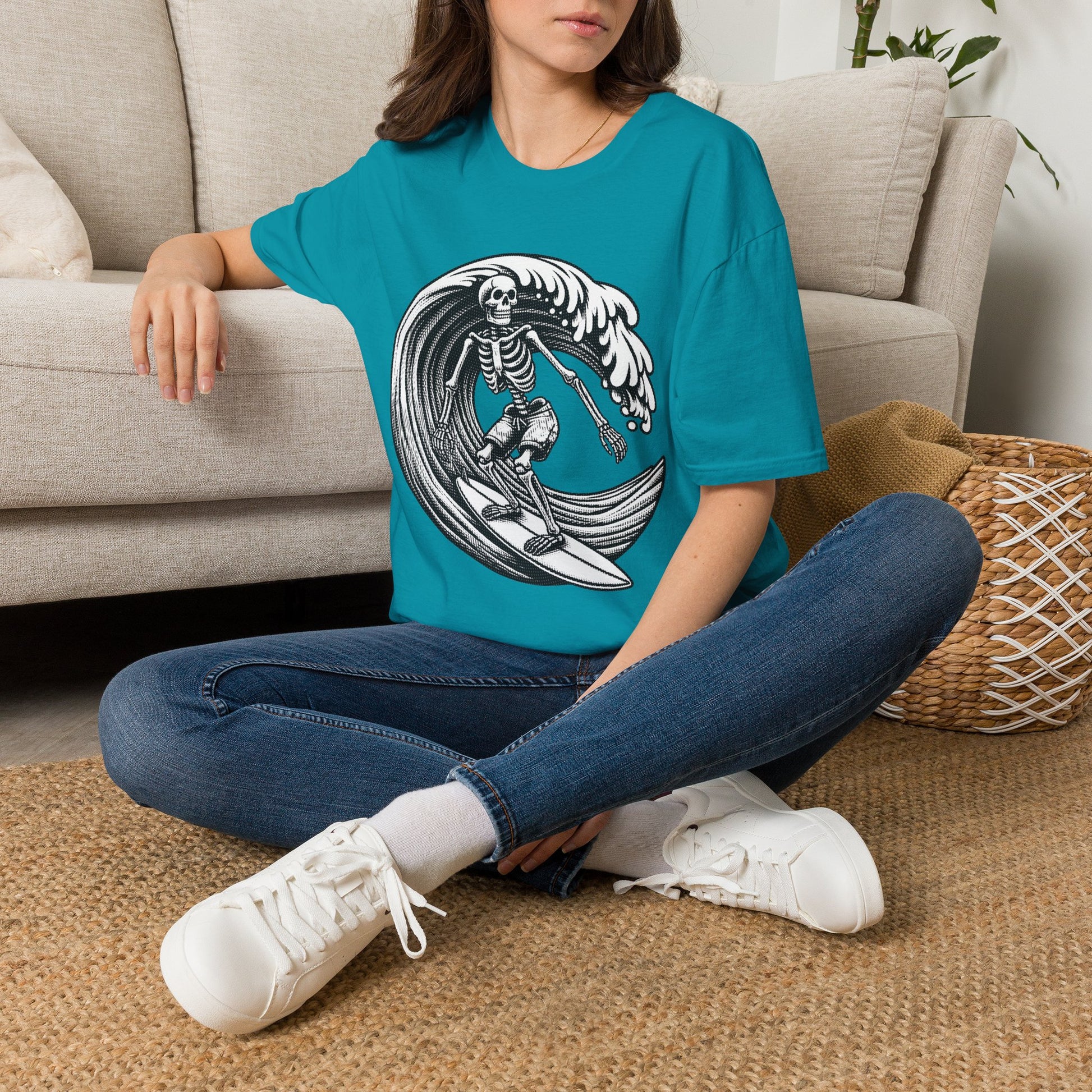 Surf & Beach Collection - Solo Swellen, Vintage Skeleton Graphic T-Shirt — CaliPride Clothing